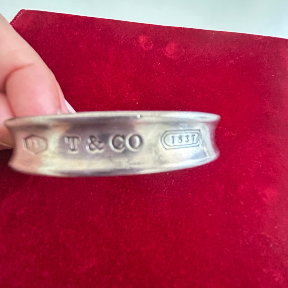 Tiffany & Co cuff bracelet sterling silver/ vintage 1990's (unisex/women/men) - Picture 6 of 14